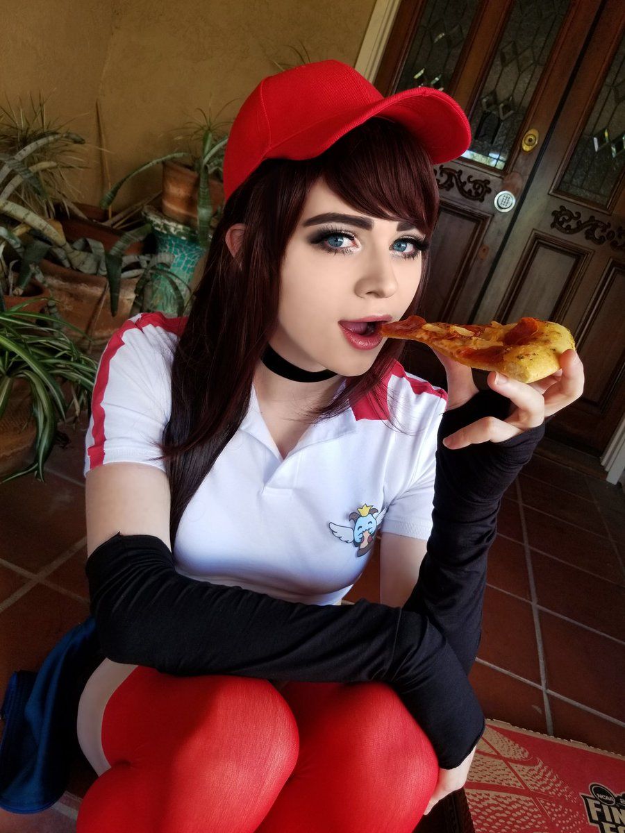 League of Legends Best Sneaky Cosplays