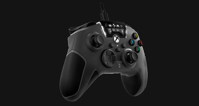 Best controllers for Fortnite Turtle Beach product image of a black Xbox-style gamepad.