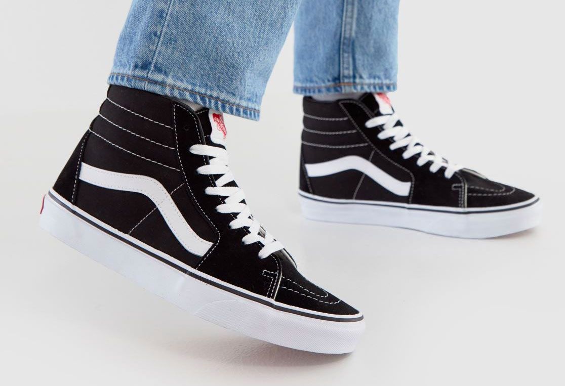 Vans sk8 hi vs converse best sale high tops