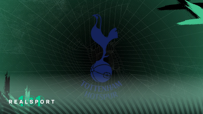 Spurs badge with green background