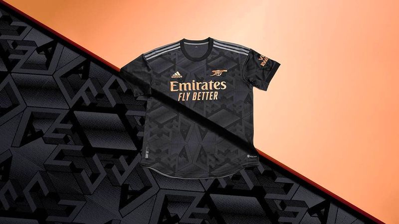 Mirror Football on X: Arsenal's new 2022/23 away kit leaked online ahead  of release date   / X