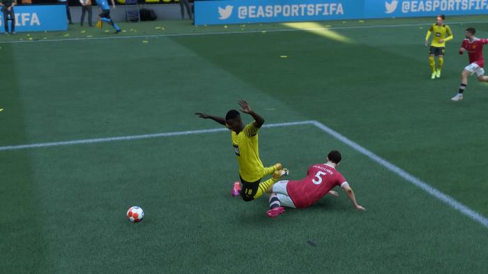 FIFA 22 tackle