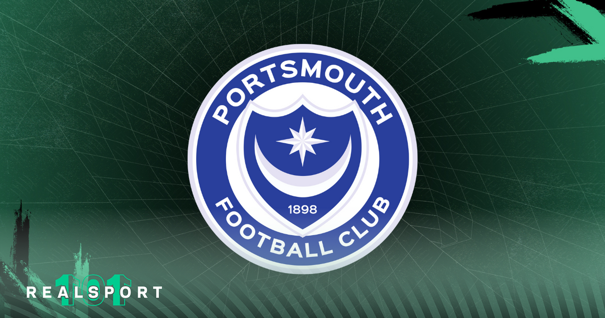 Portsmouth badge with green background