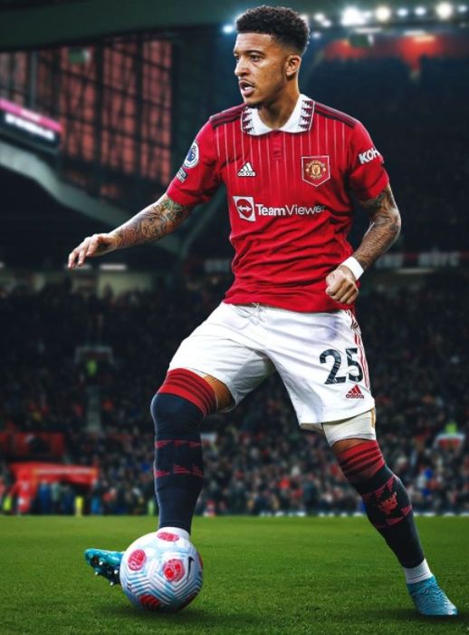 Manchester United Home Kit 2022/23 render of the red Manchester United home kit worn by Jadon Sancho.