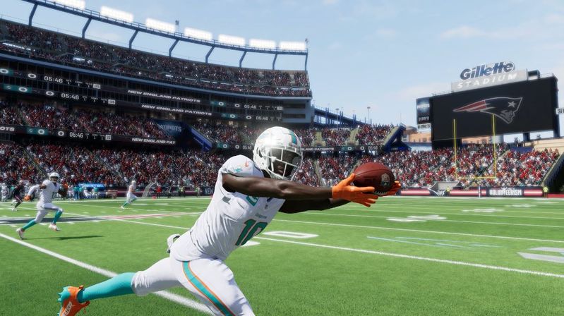 Madden 22 passing tips: How to throw low, touch, lob passes and