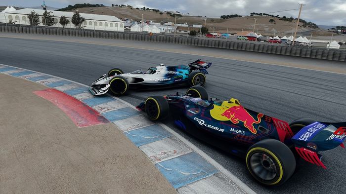 Williams Red Bull Laguna Seca V10 R-League Round 5
