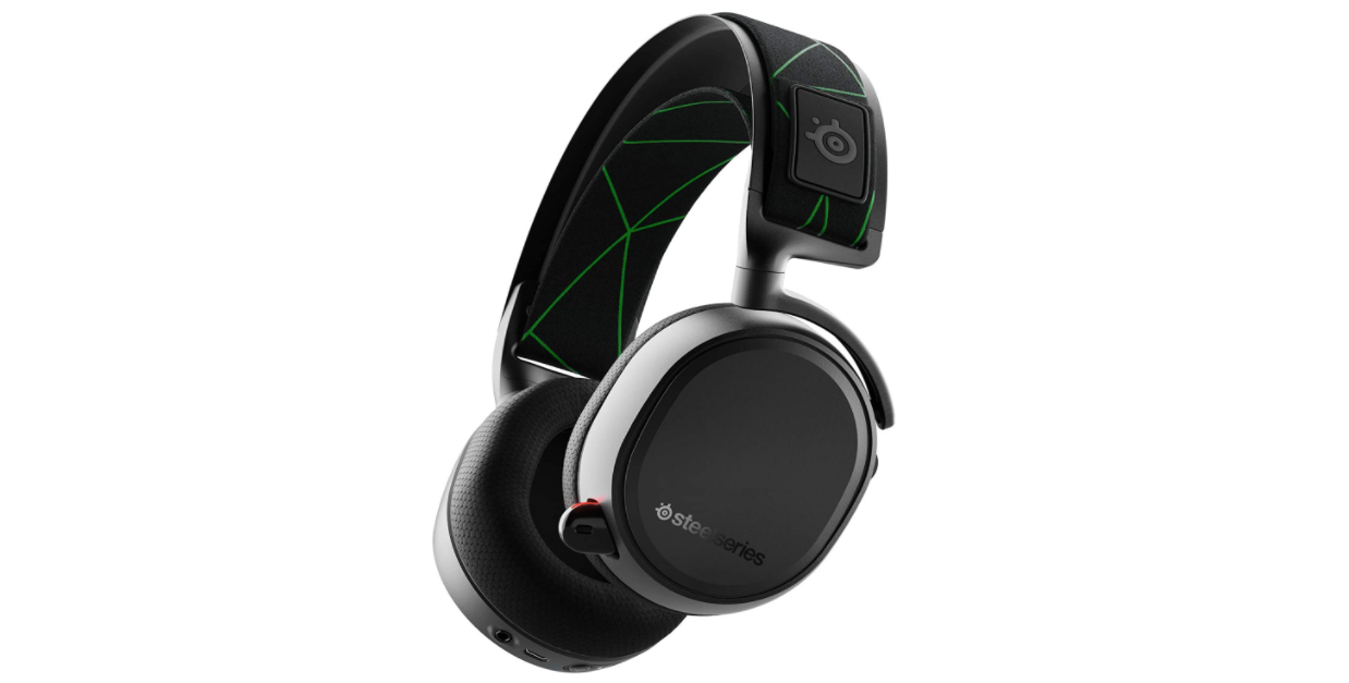 Best headset for Halo Infinite SteelSeries product image of a black headset with green details on the padding.