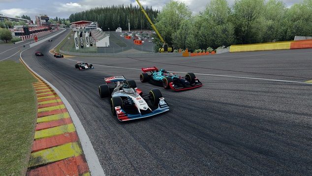 BMW Yas Heat Circuit de Spa-Francorchamps Beglium Round 6 V10 R-League