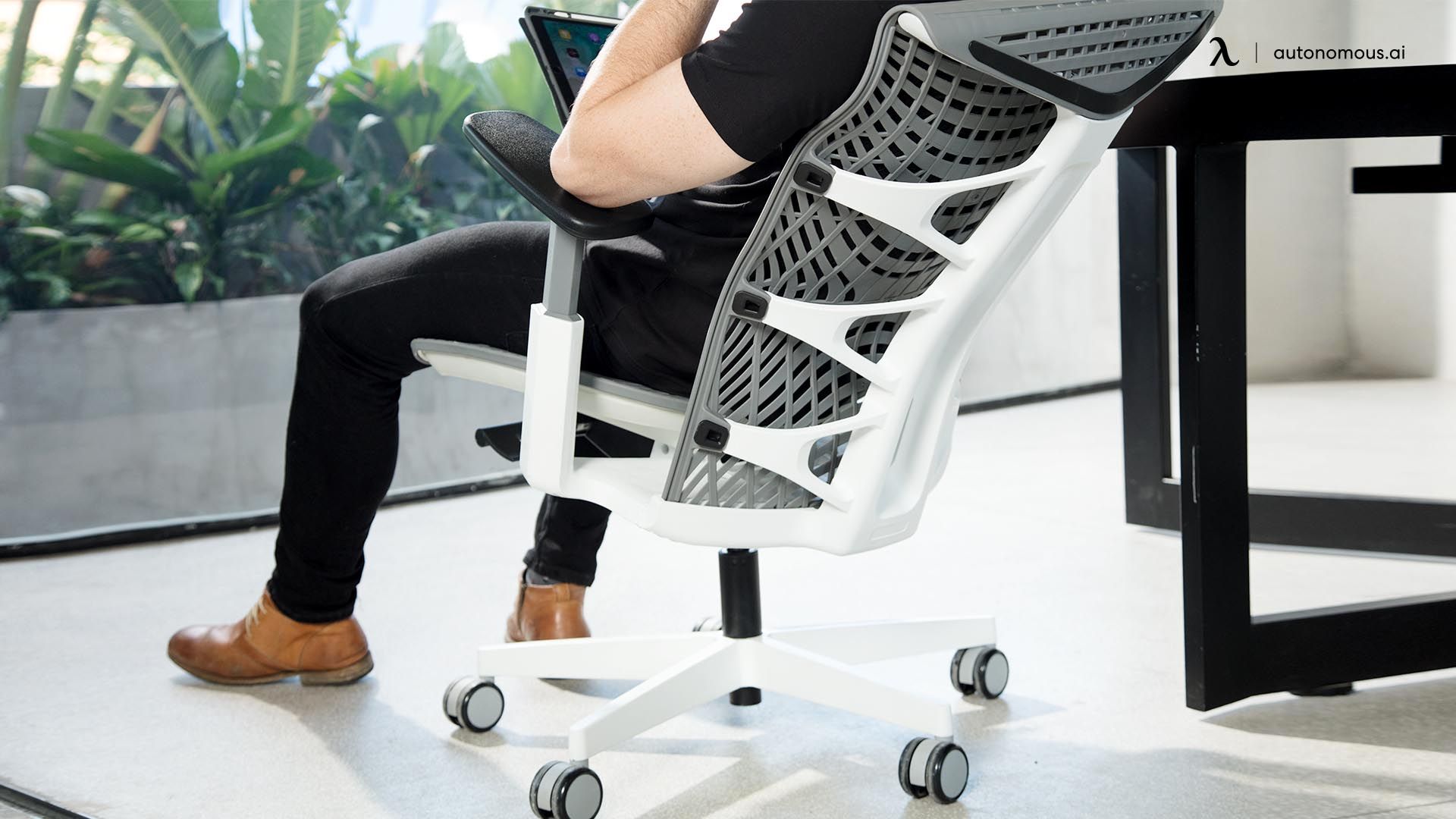 office chair not reclining