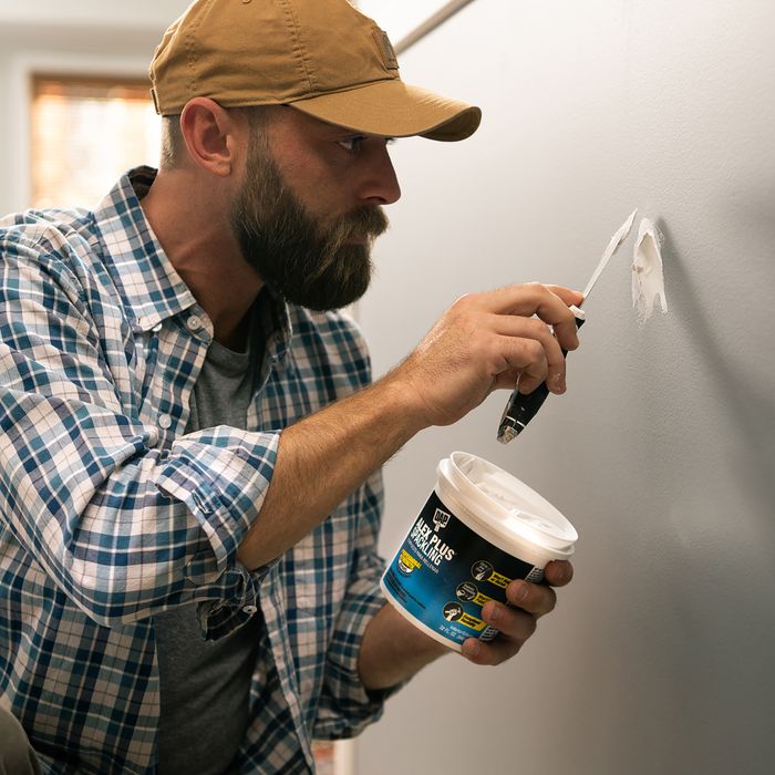 Dap spackling - how to fill screw holes in a wall